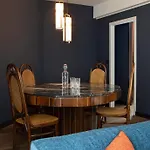 Hotel & Oceania Le Conti