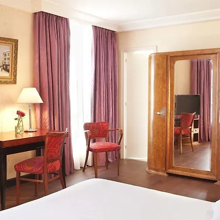 Le Continental Hotel