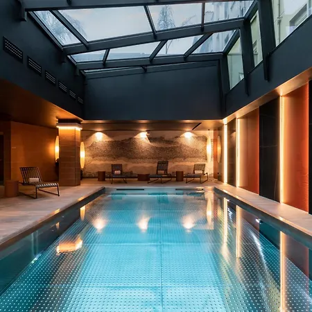 Le Continental Hotel 4*