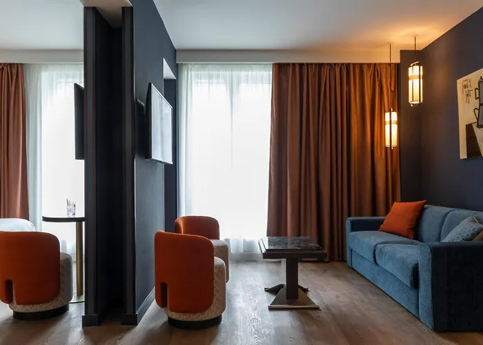 Le Continental Hotel 4*