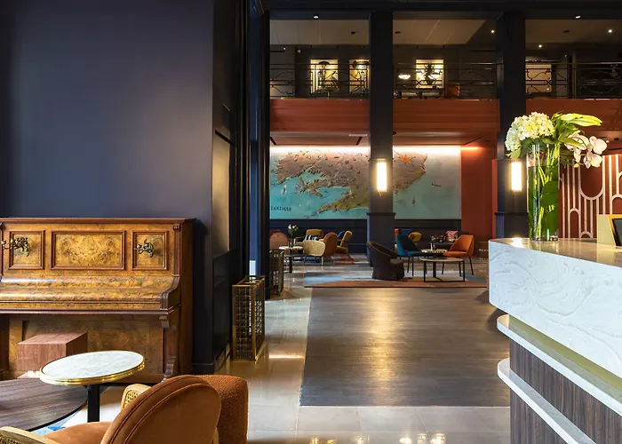 Le Continental Hotel