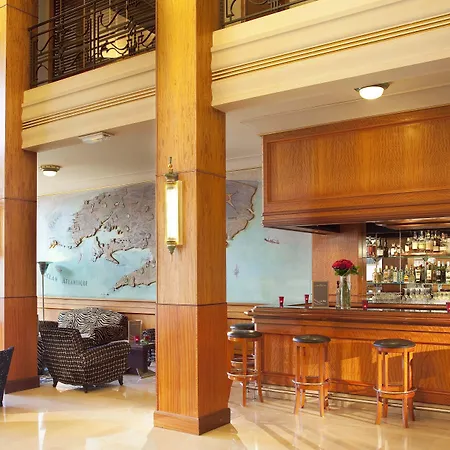 Hotel Hôtel&spa Oceania Le Conti