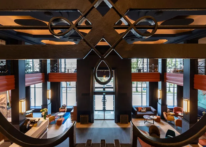 & Oceania Le Conti מלון