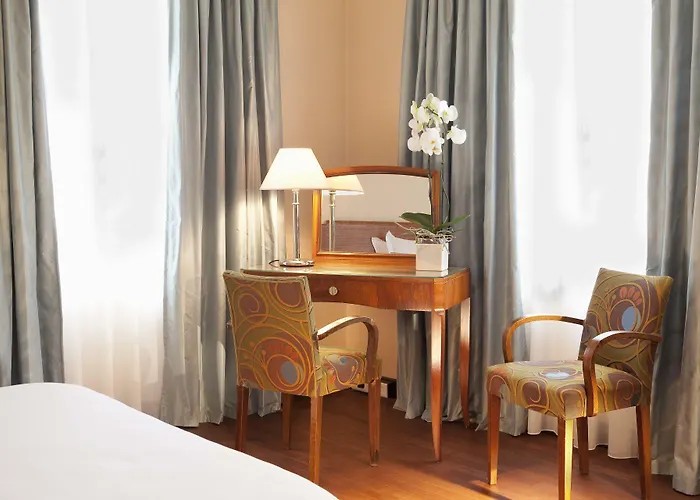 & Oceania Le Conti Готель 4*