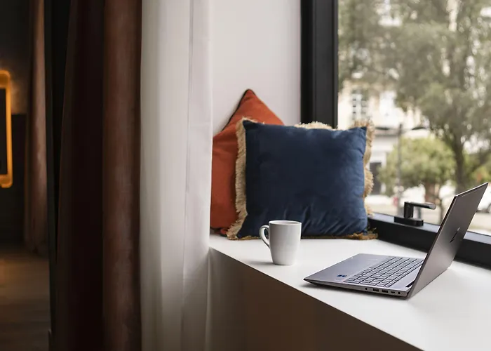 & Oceania Le Conti מלון ברסט